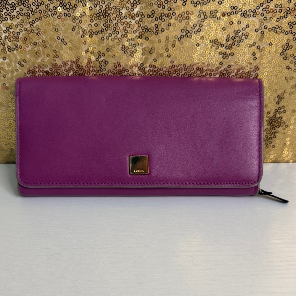 Lodis Magenta Genuine Leather Bifold snap closing Clutch Wallet